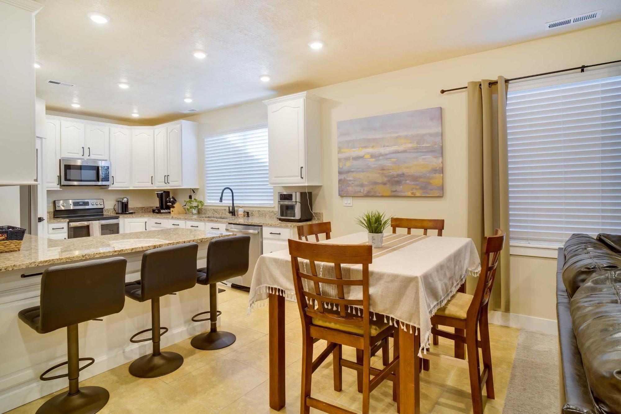 Contemporary Home With Grill Near Utah Lake! Saratoga Springs Zewnętrze zdjęcie